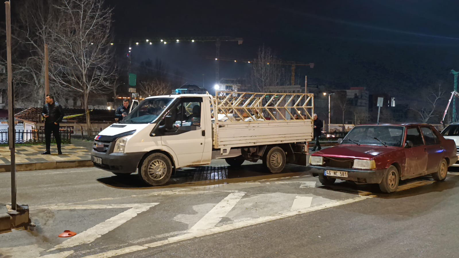 kahramanmarasta terk edilmis kamyonet panigi 4 bDqMEMgX