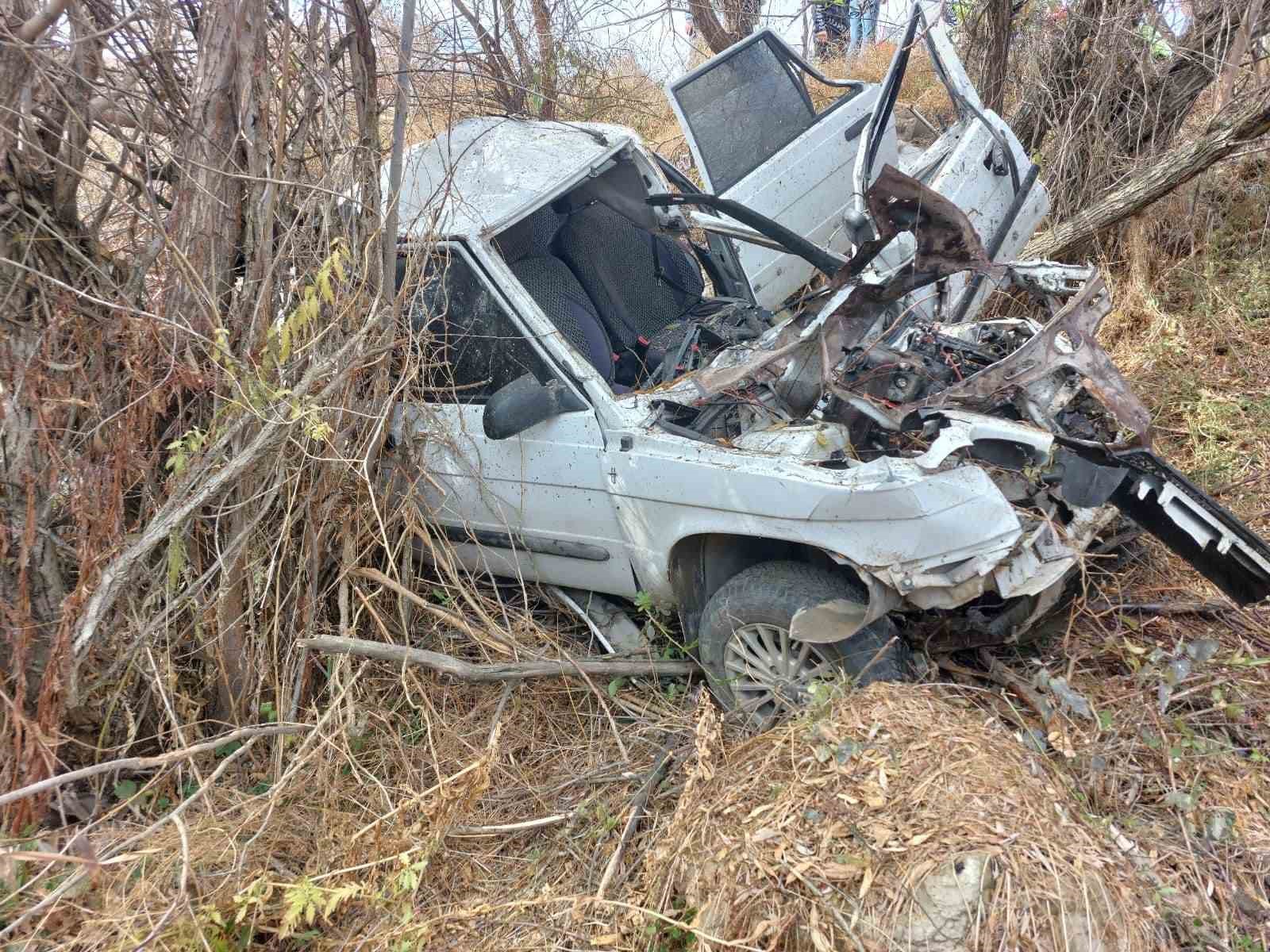 kahramanmarasta trafik kazasi anne oldu oglu agir yaralandi 1 yGVk1Wy7