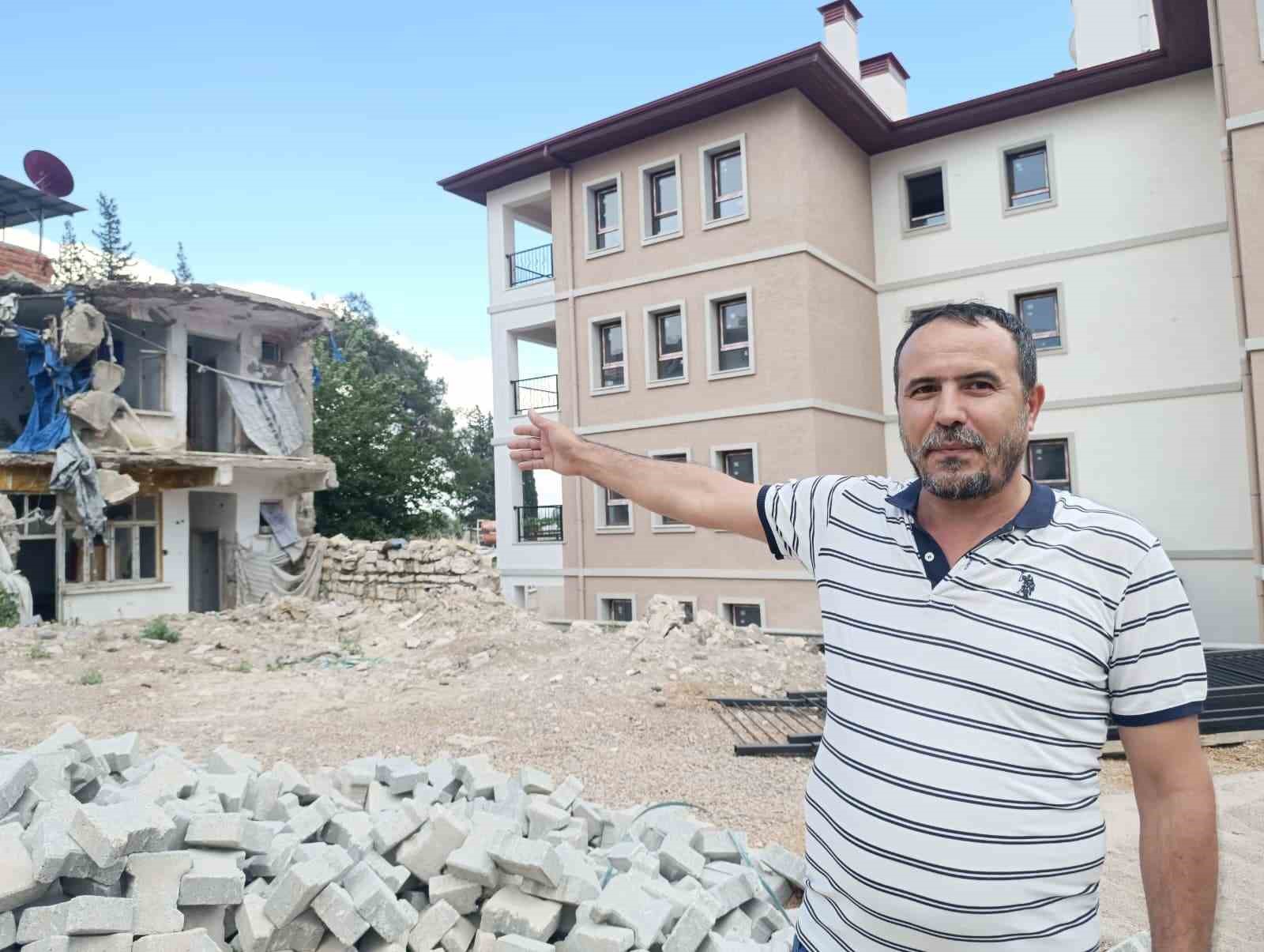 kahramanmarasta yikilmasi beklenen binalar vatandasi endiselendiriyor 0