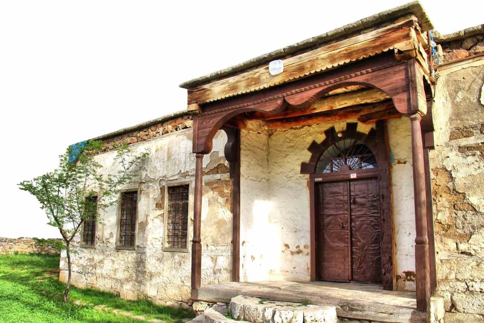 kahramanmarasta yillara meydan okuyan evler goruntulendi 3 nUp1G6Rk