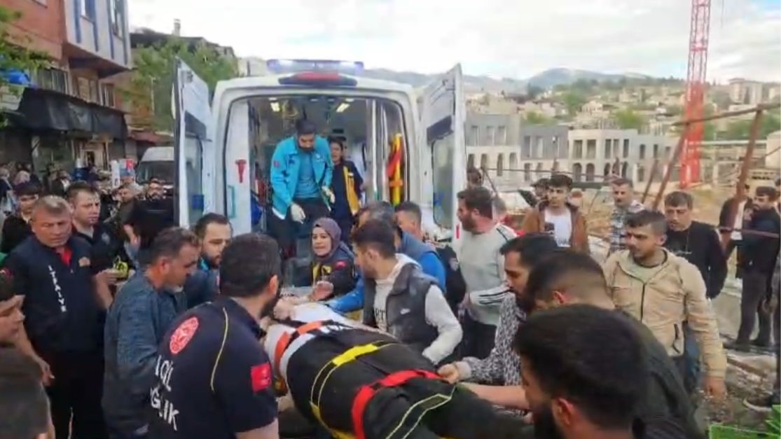 kahramanmarasta yol coktu 1 yarali 0 jjEegYHq