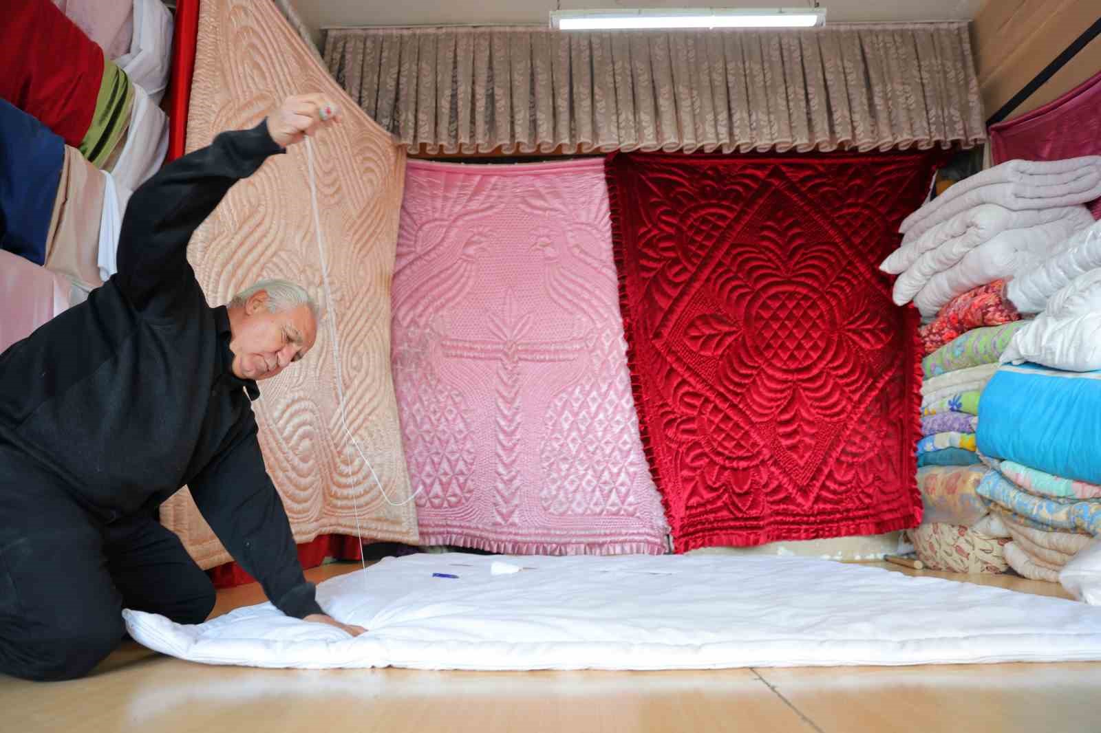 Kahramanmaraş’ta yorgancılık mesleği yok olma tehlikesiyle karşı karşıya 6 kahramanmarasta yorgancilik meslegi yok olma tehlikesiyle karsi karsiya 2 kSN2stt9