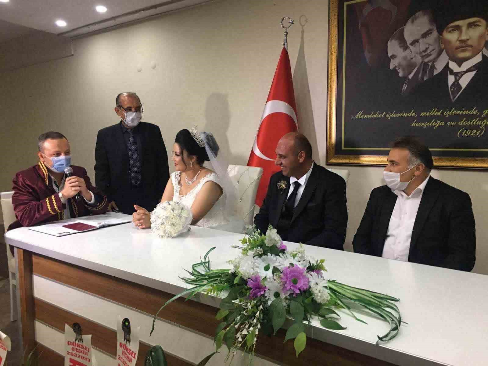 Kahreden tesadüf: 6 yıl önce annesi patates püresinden, kızı ise elma yerken öldü 4 kahreden tesaduf 6 yil once annesi patates puresinden kizi ise elma yerken oldu 0 Wwg7OUsI