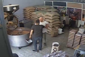 Kırıkkale’de yolcu otobüsü devrildi: 3’ü ağır 41 yaralı 3 thumbnail