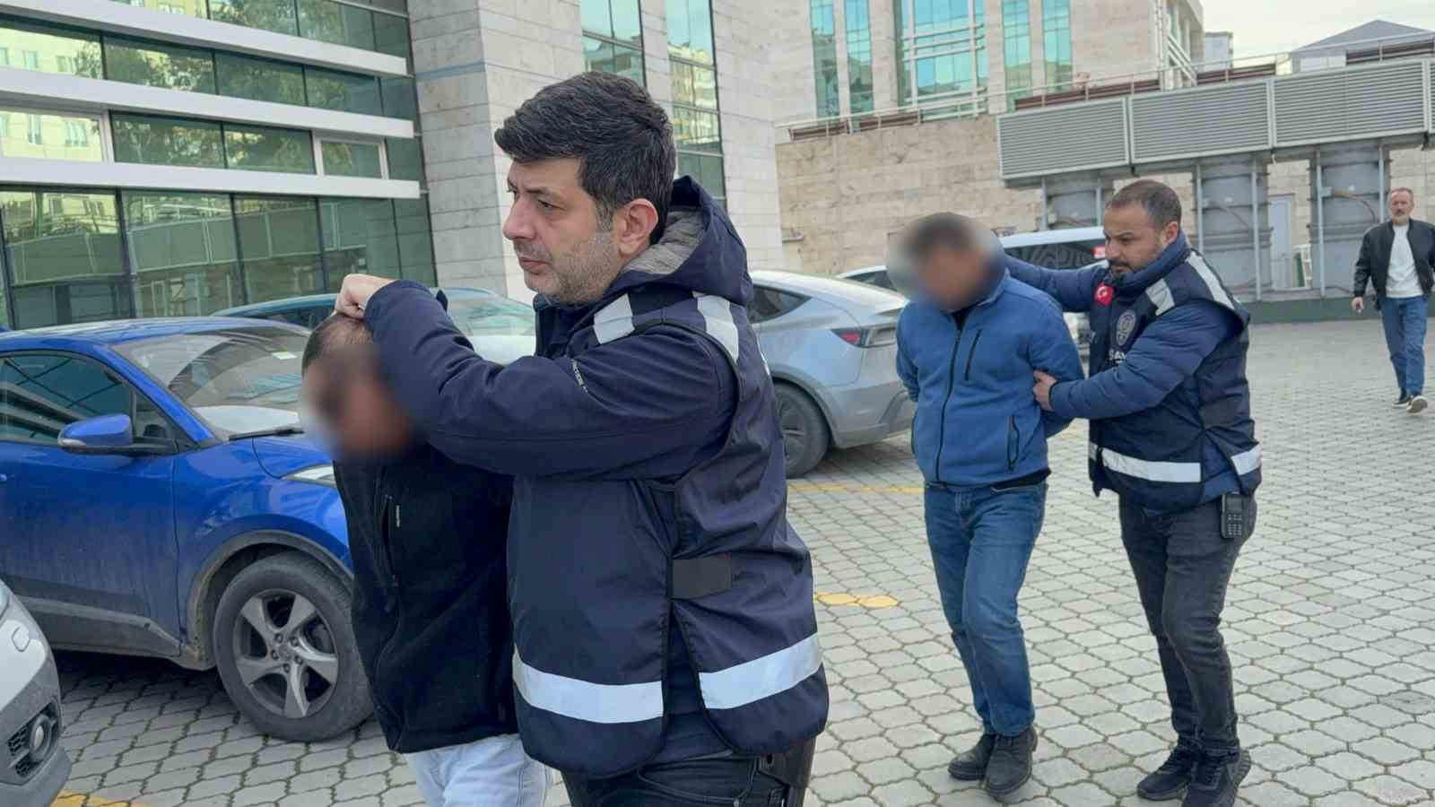 Kahvehanede tartışmada sandalyeden düşen şahıs ağır yaralandı: 1 tutuklama 5 kahvehanede tartismada sandalyeden dusen sahis agir yaralandi 1 tutuklama 1 IfhTuRsZ