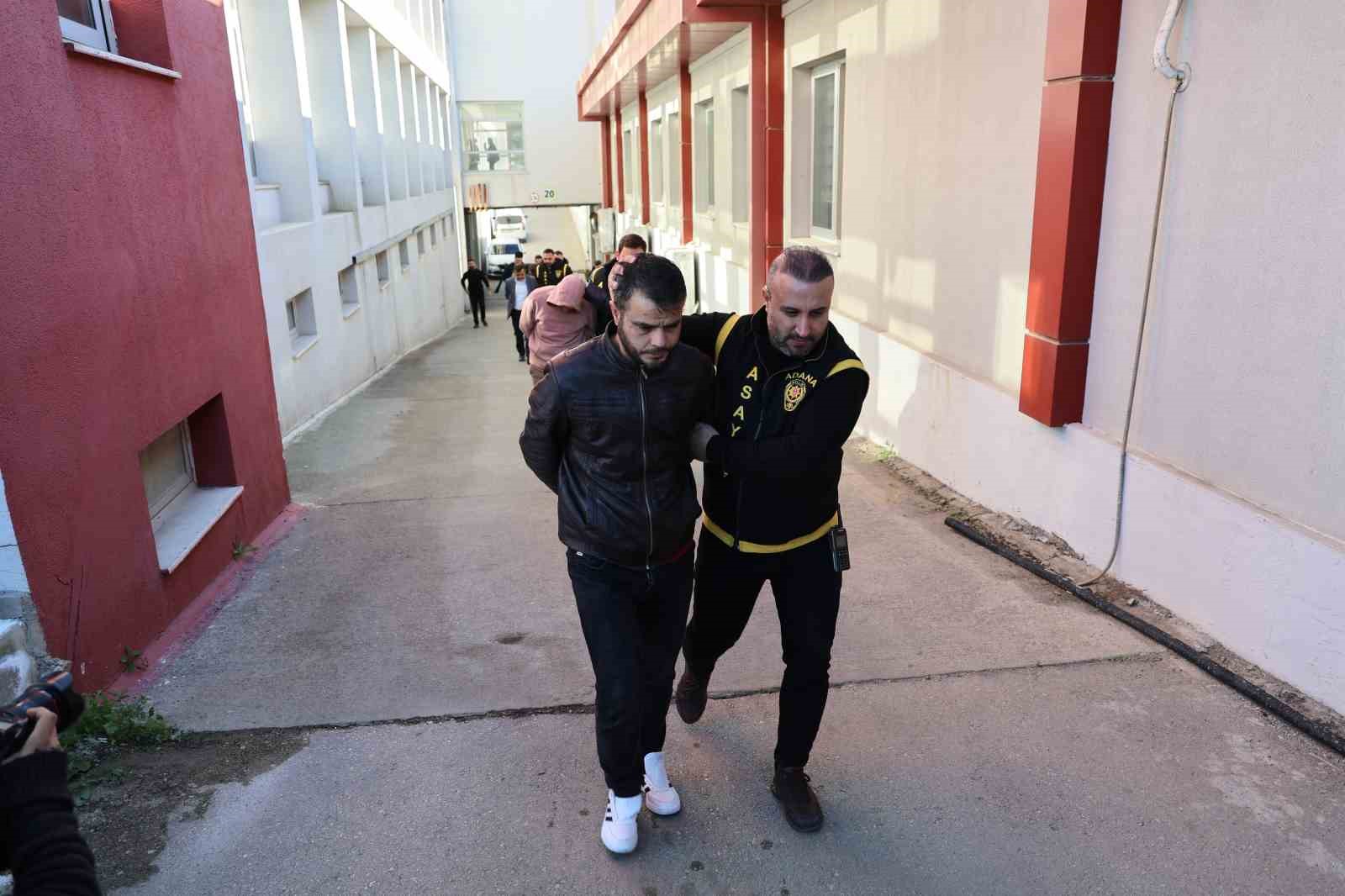 kahvehanedeki cifte cinayete 11 tutuklama 1