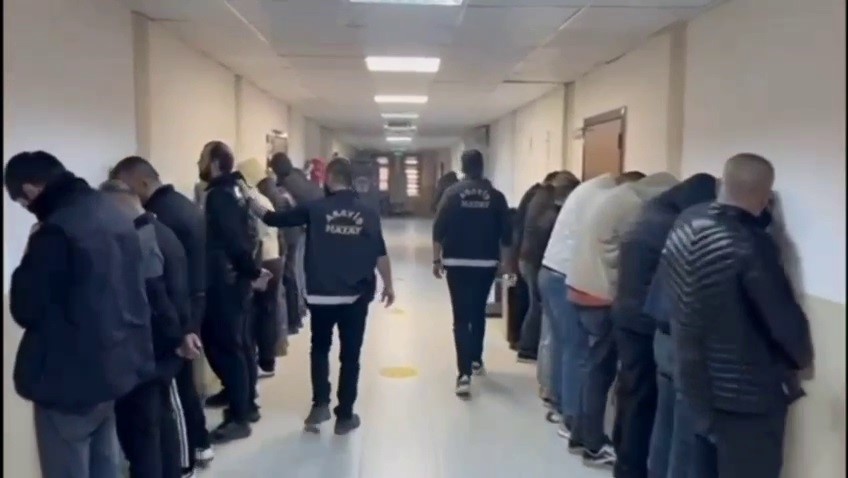 kahvehaneyi kumarhaneye ceviren 42 sahsa 487 bin tl ceza 1