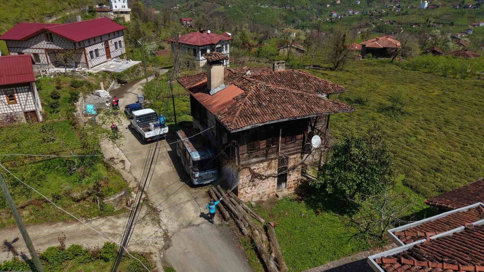 Kahverengi kokarcaya karşı kışlaklardan çıkış öncesi ilaçlama hız kazandı 4 kahverengi kokarcaya karsi kislaklardan cikis oncesi ilaclama hiz kazandi 0 XiIjyF1n