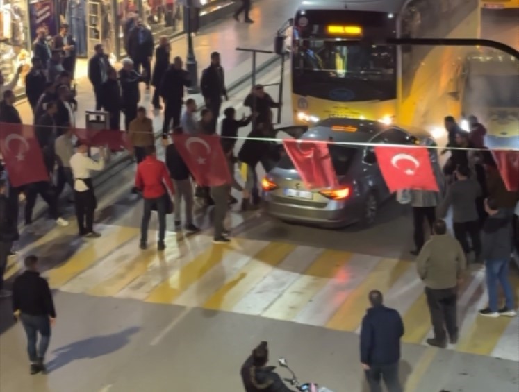 kaldirima cikip 3 kisiyi yaralayan ters yola girip 5 araca carpan alkollu surucu boyle J8YvUgmj