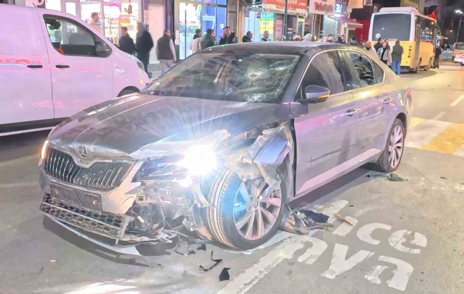 kaldirima cikip 3 kisiyi yaralayan ters yola girip 5 araca carpan alkollu surucu boyle T2G52yGj