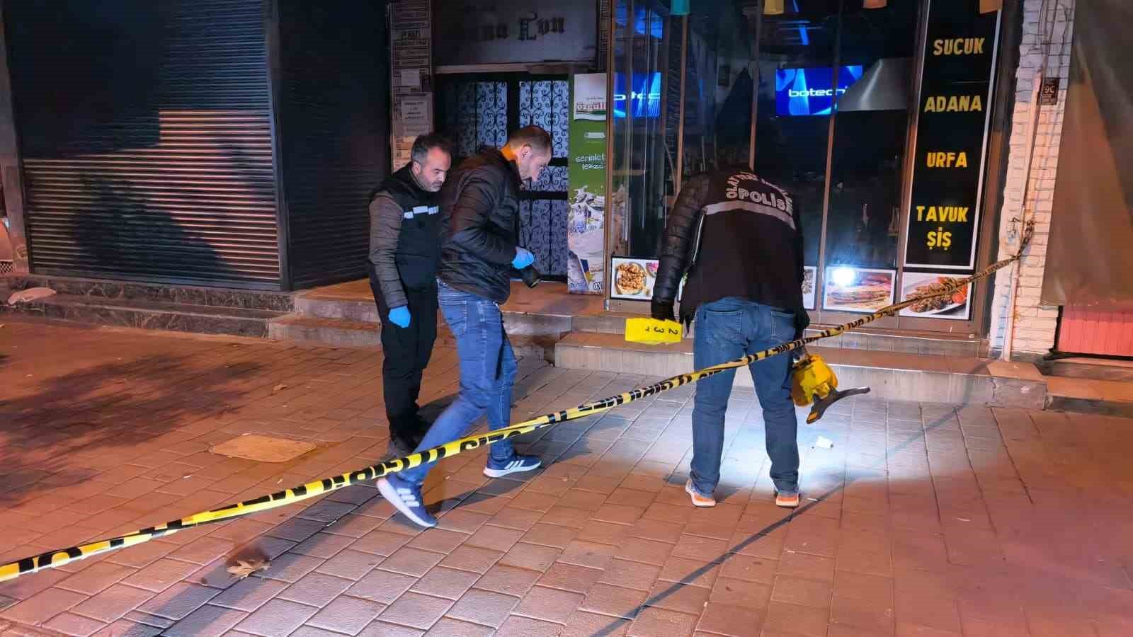 kaldirimda durup tartistigi kisiye ates acti 2