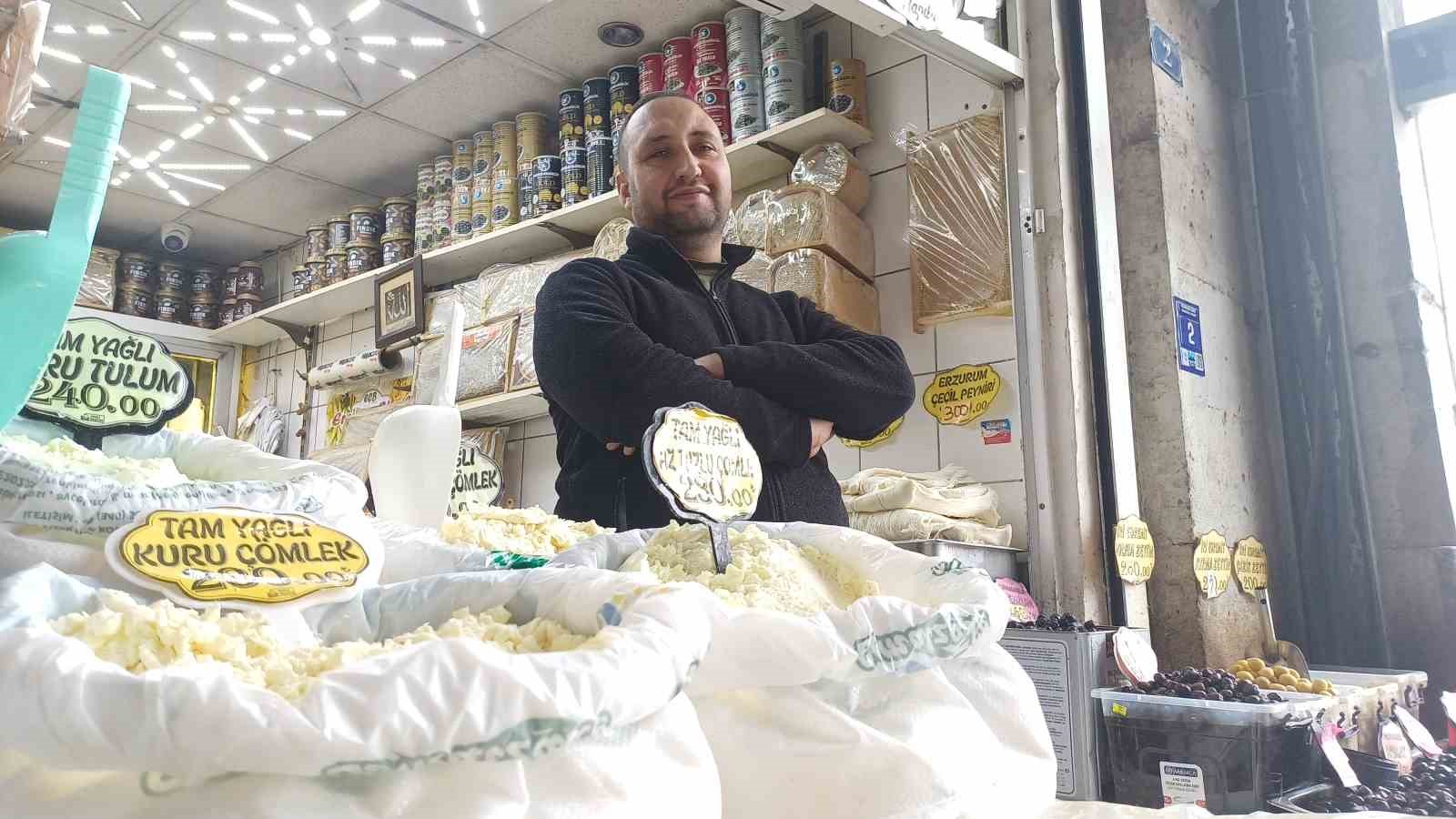 kaliteli peynir kokusundan anlasilir 0 9i6e8GkY