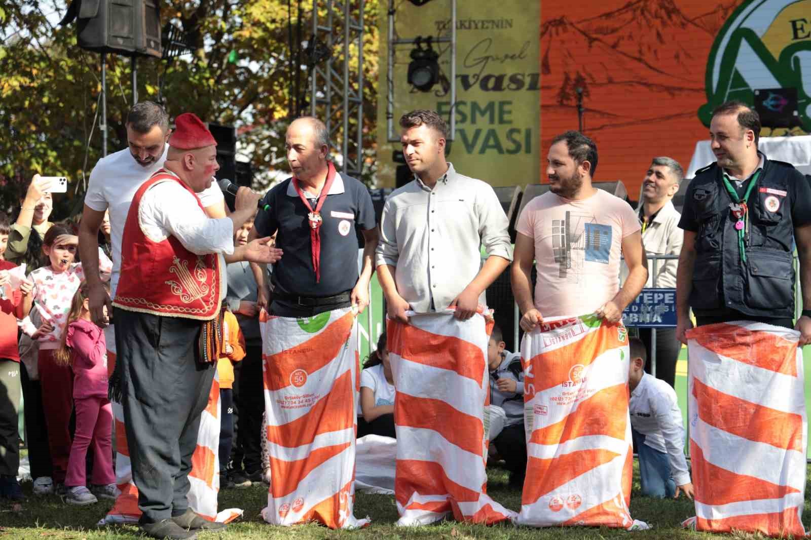 kalitesiyle unlu esme ayvasi festivalle gorucuye cikti 2 c2snqdtY
