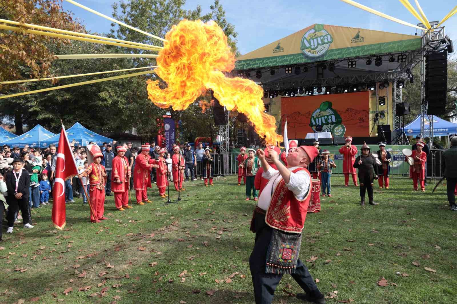 kalitesiyle unlu esme ayvasi festivalle gorucuye cikti 3 VXP4IkIG