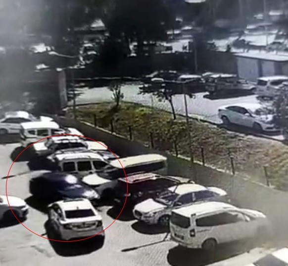 kalp krizi geciren surucu hastane otoparkinda 7 araca carpti o anlar kamerada 0 wL4uBl33
