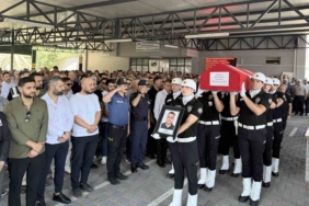 Mardin’de bıçaklı kavgada seyyar satıcı yaralandı 1 thumbnail