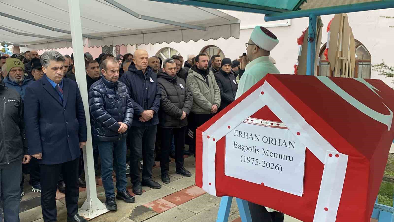 kalp krizine yenik dusen polis memuru memleketinde son yolculuguna ugurlandi 1 bwfs7RhP