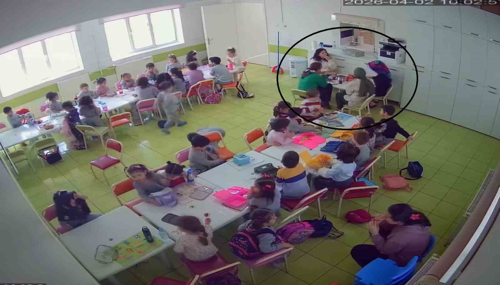 kameradan gordu hayat kurtarmaya boyle kostu 2 69NwLbmi