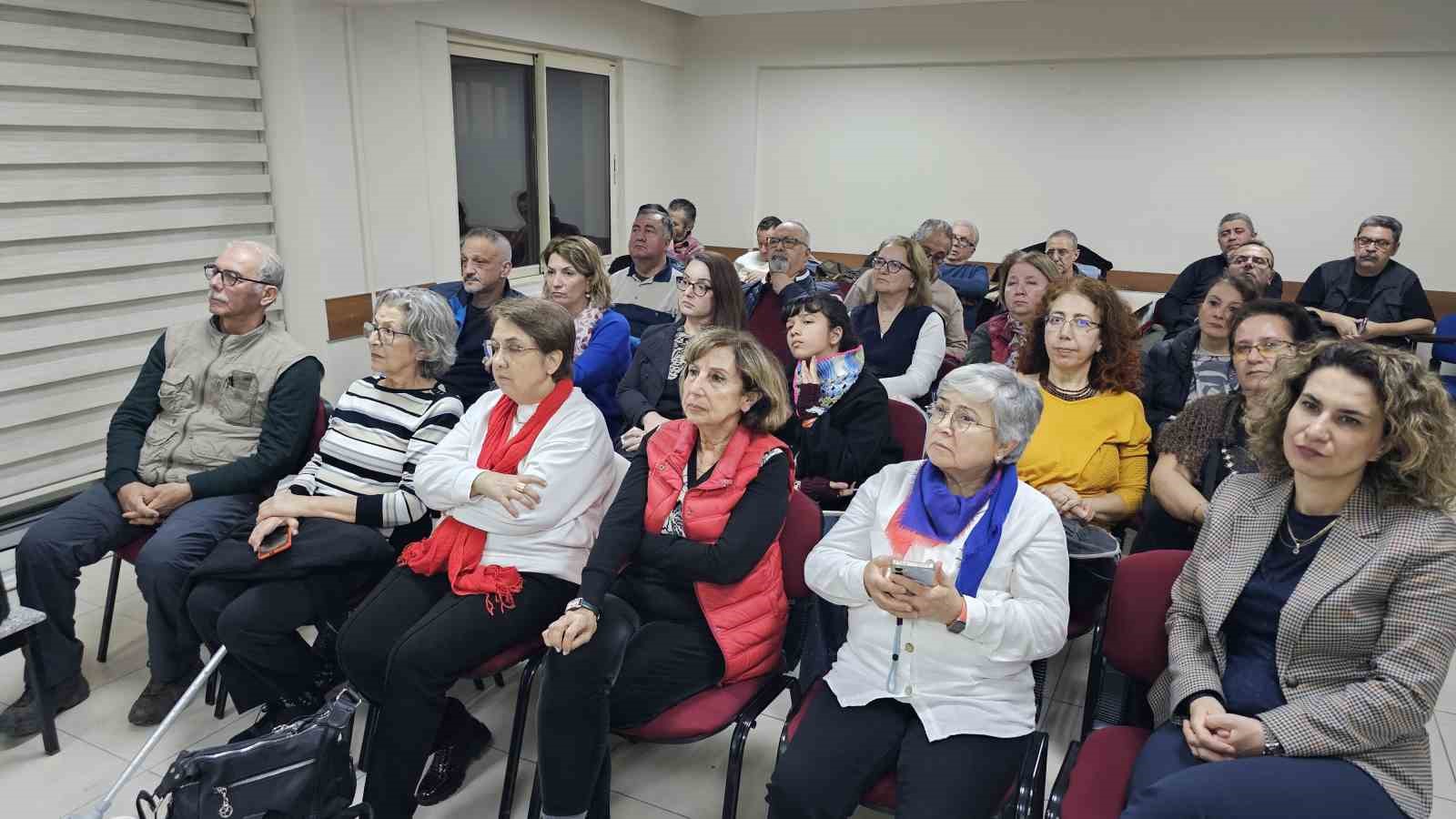 Kameralar cebe girdi: Fotoğraf tutkunlarına cep telefonu eğitimi veriliyor 5 kameralar cebe girdi fotograf tutkunlarina cep telefonu egitimi veriliyor 1