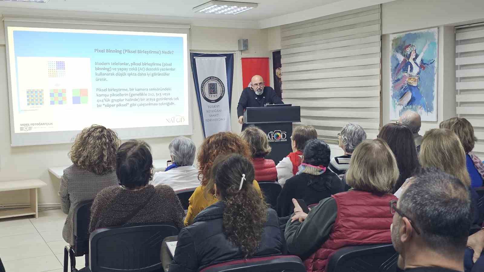 Kameralar cebe girdi: Fotoğraf tutkunlarına cep telefonu eğitimi veriliyor 7 kameralar cebe girdi fotograf tutkunlarina cep telefonu egitimi veriliyor 3 vJevW6Ej