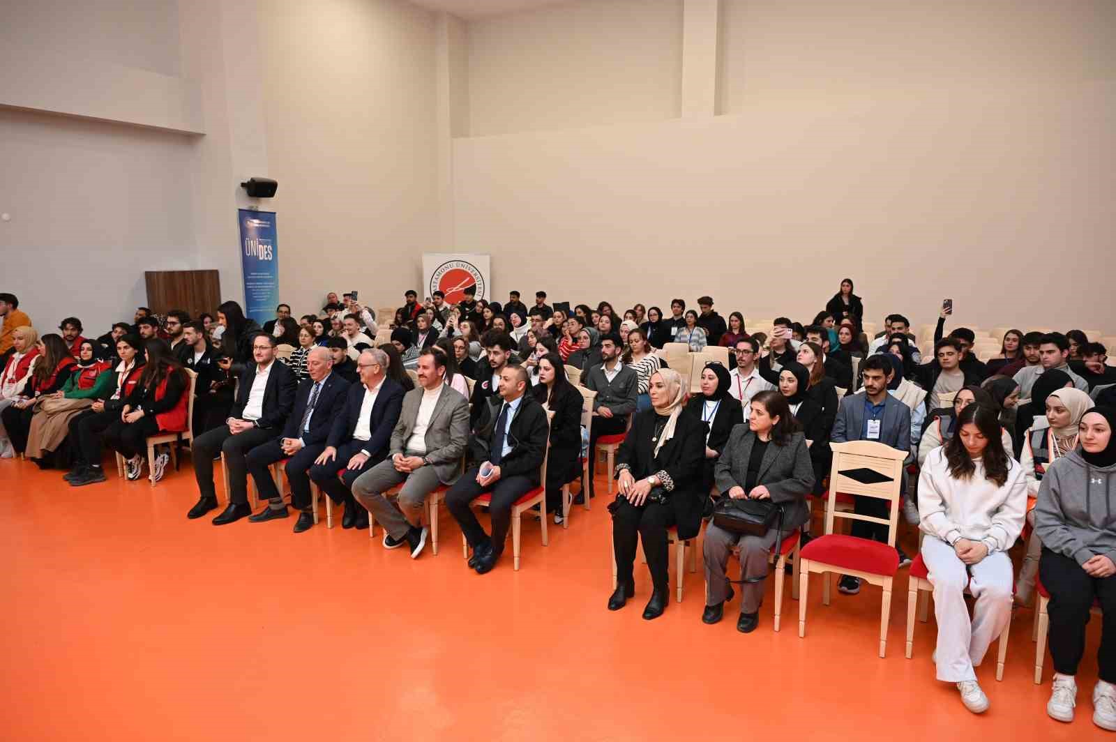 kampus iftarlari etkinligi gencleri ayni sofrada bulusturdu 3 Yap4VgQd