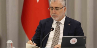kamu-personeli-danisma-kurulu-bakan-isikhanin-baskanliginda-toplandi-5RWi41uL.jpg