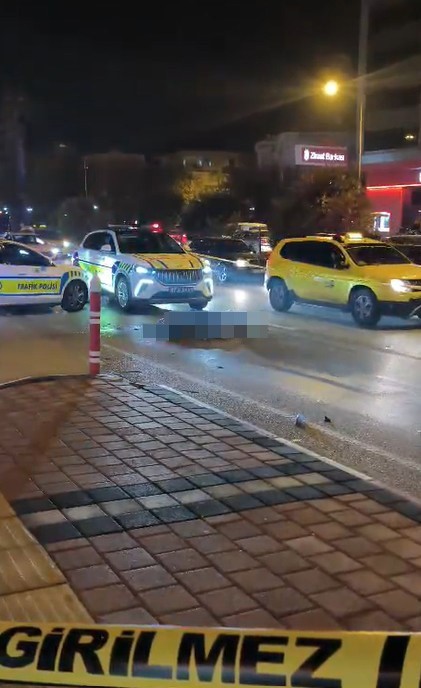 kamyon ile carpisan motosikletin 17 yasindaki surucusu hayatini kaybetti 10 P324Yjbw