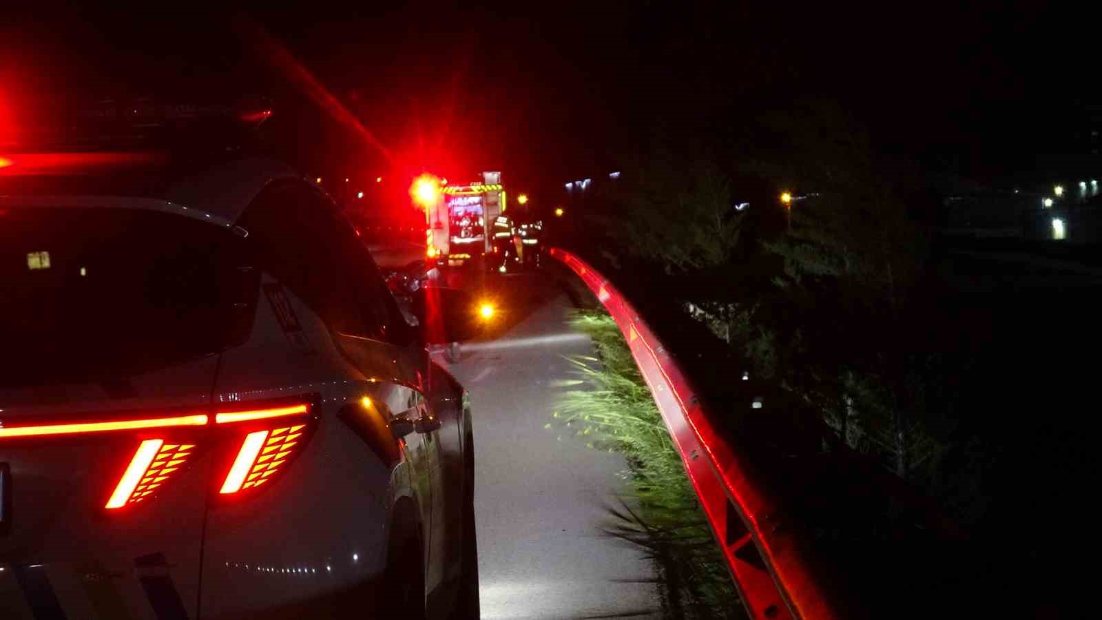 kamyonet ile motosiklet carpisti 1 agir yarali 4 gUUEqRWX