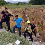 kamyonet-tarlaya-uctu-surucu-yaralandi-R5Wq1Gky.jpg
