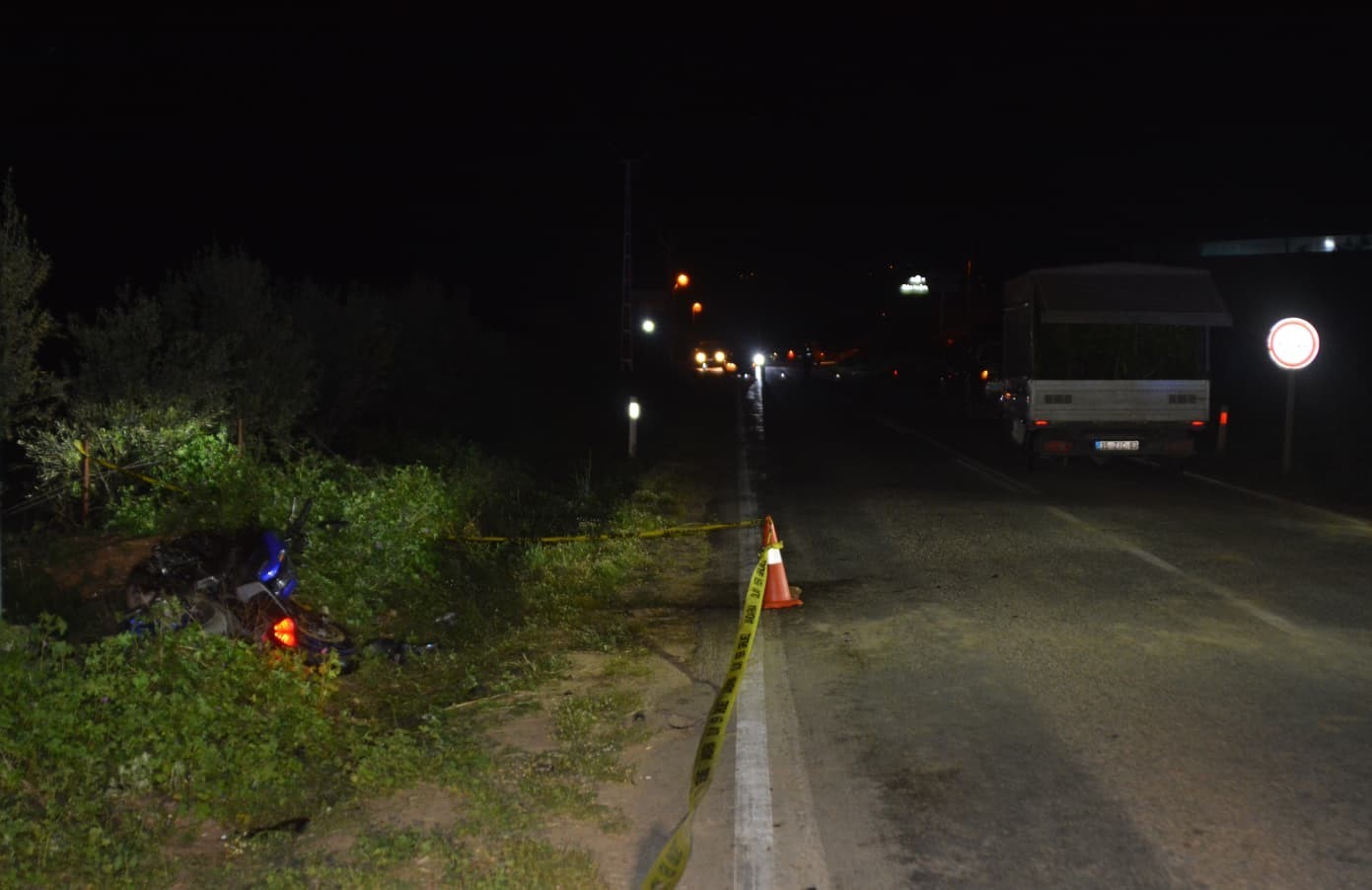 kamyonete carpan motosiklet surucusu hayatini kaybetti 0 CFZXSgOq