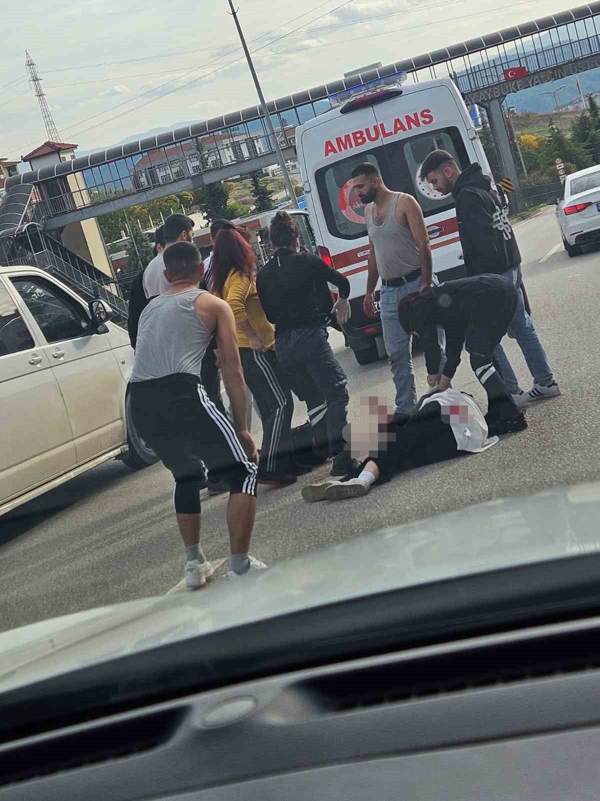 Kamyonete çarpıp devrilen motosikletin sürücüsü yaşamını yitirdi 5 kamyonete carpip devrilen motosikletin surucusu yasamini yitirdi 1 Ukiawkm9