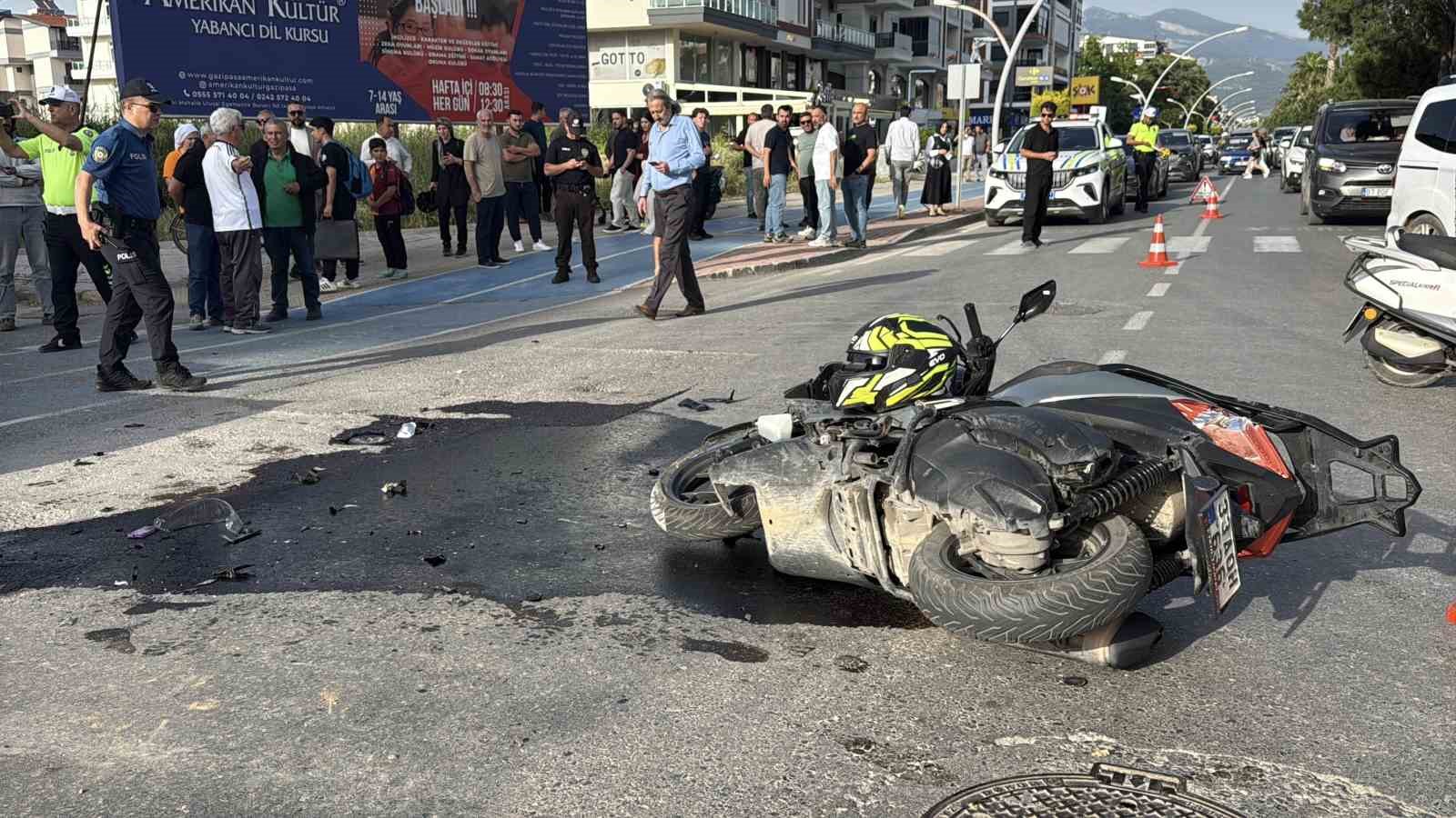 kamyonetle carpisan motosikletli agir yaralandi 2 Hf2WR6fa