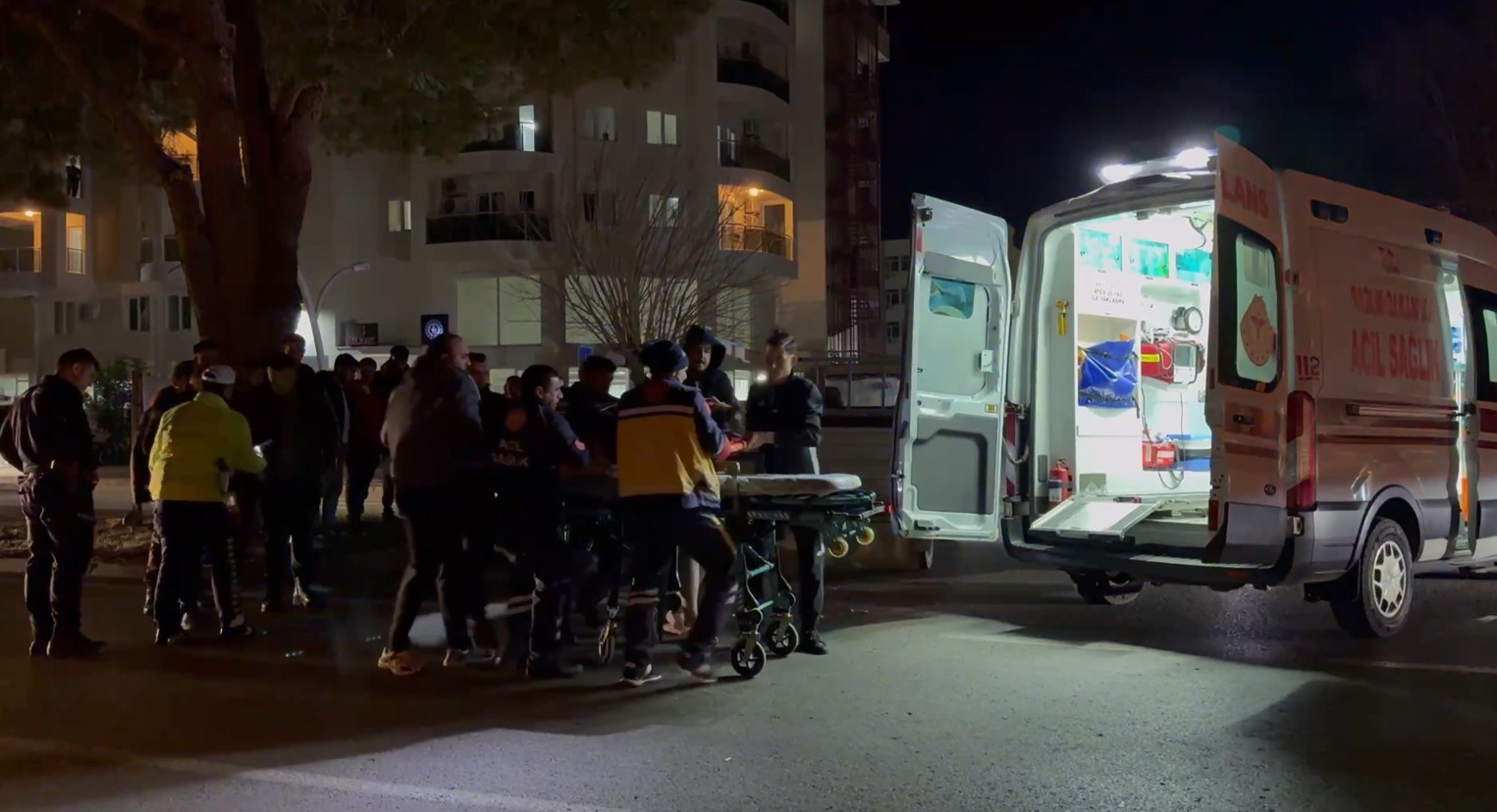 Kamyonetle çarpışan motosikletli yaralandı 4 kamyonetle carpisan motosikletli yaralandi 0 WlmJ7wfG