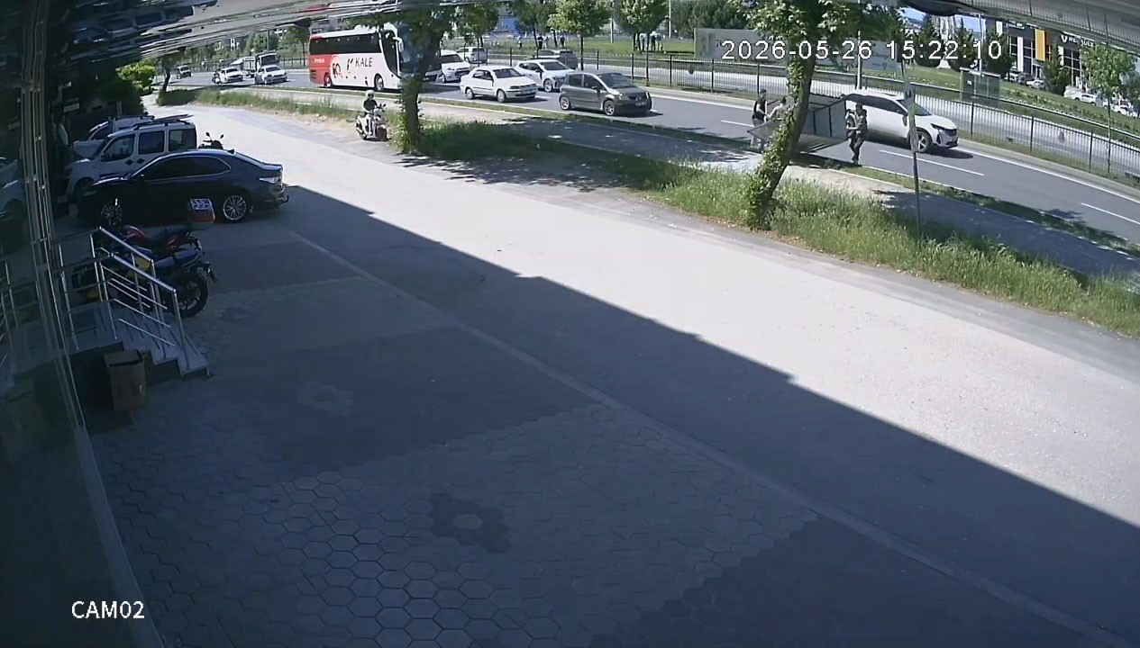 kamyonetten dusen demir kafes faciaya davetiye cikardi 5 YRcp1Bas