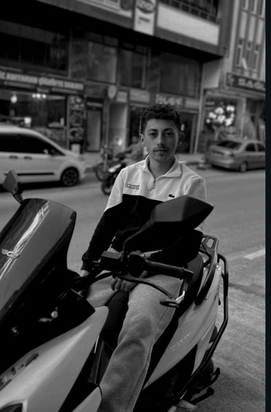 kamyonla carpisan motosiklet surucusu hayatini kaybetti 3 HwjzObI6