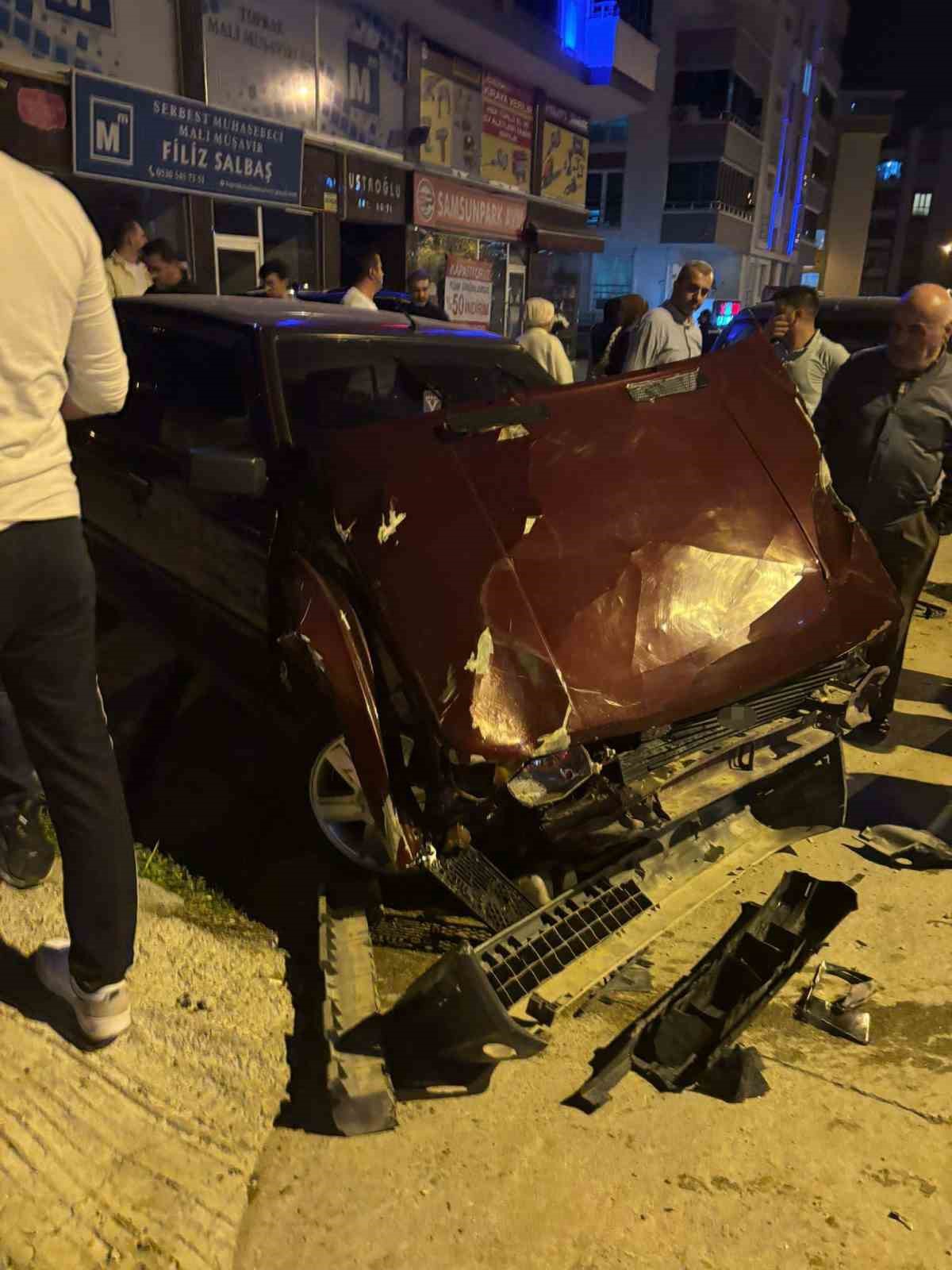 kamyonun carpip kactigi kazada genc surucu yaralandi kaza ani guvenlik kamerasinda 5