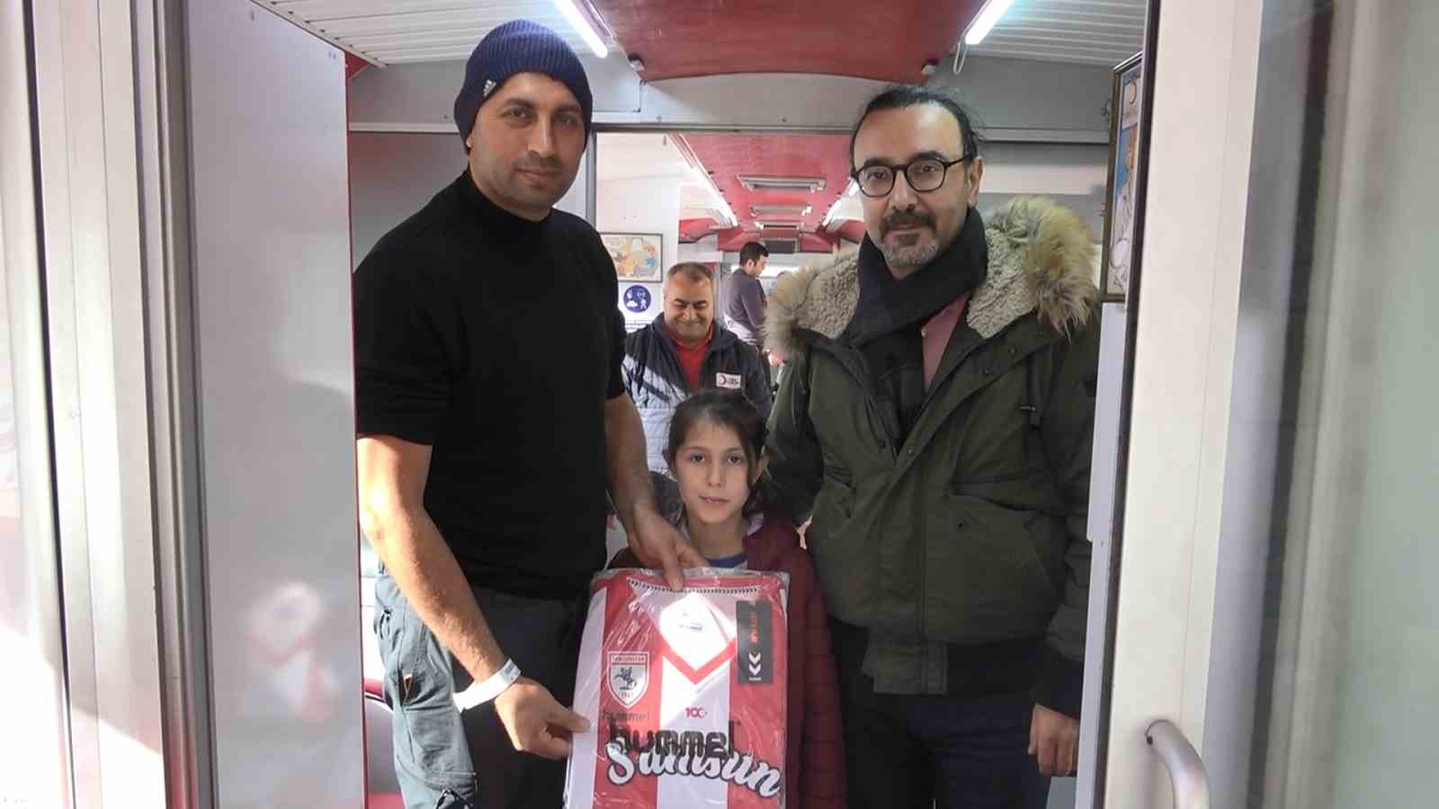 kan bagislayana forma ve mac bileti hediye 0 8Sb9aCaO