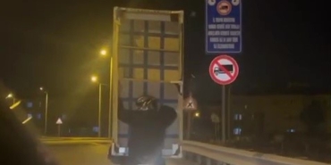 kanepeyi-motosikletle-tasidilar-d8sVBQlt.jpg