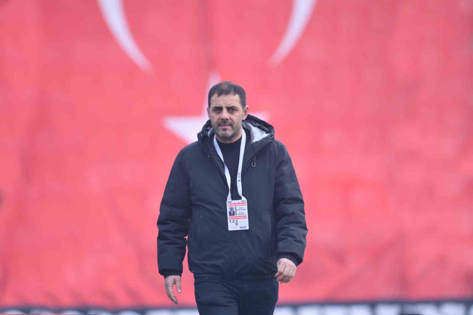 kani ademoglu sezon sonu bu hikayenin mutlu bir tablo ile bitecegine inaniyoruz 0 W2I6sH2e