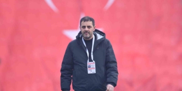 kani-ademoglu-sezon-sonu-bu-hikayenin-mutlu-bir-tablo-ile-bitecegine-inaniyoruz-kCtxcOul.jpg