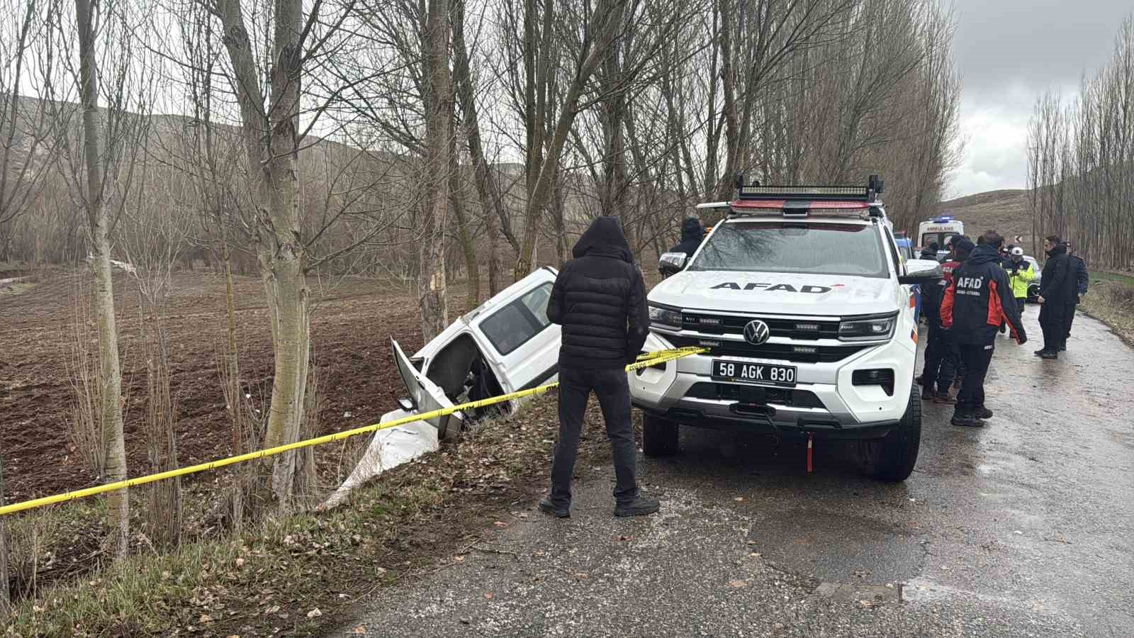 kanser hastasi babasini hastaneye gotururken kaza yapti 3 olu 3 34W2pEqh