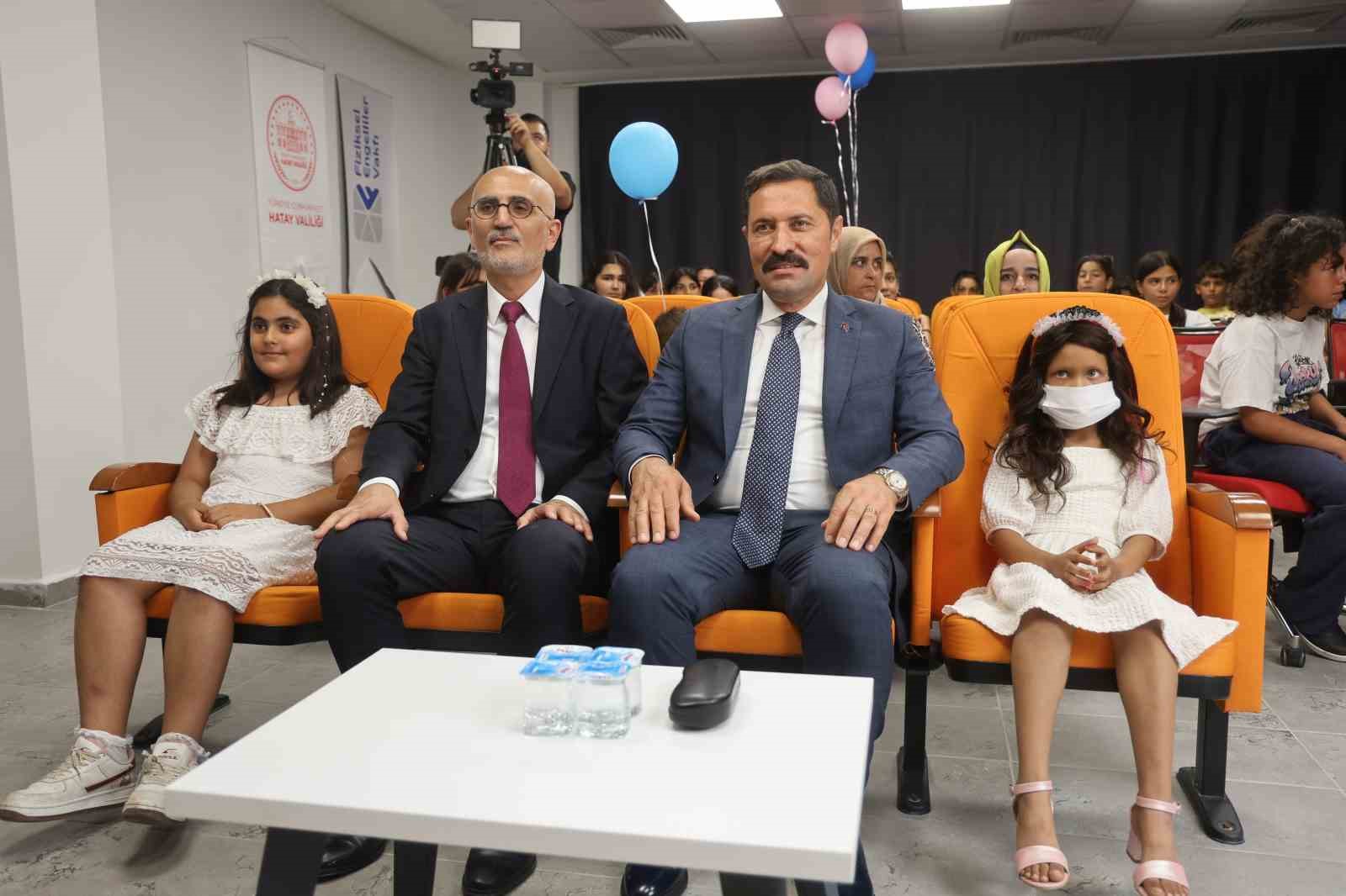 kanser tedavisi goren hulyanin yeni saclari denizin fedakarligiyla hayat buldu 4