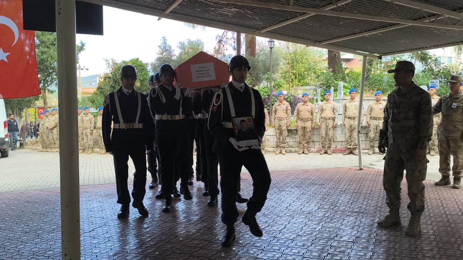 kansere karsi mucadelesini kaybeden uzman cavus son yolculuguna ugurlandi 1 mwtw98PX