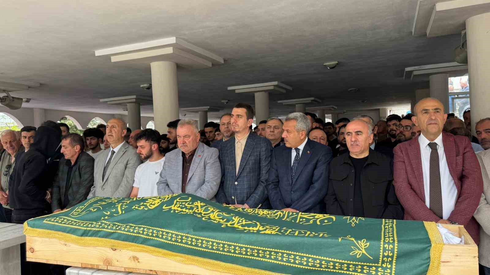 kansere yenik dusen ilce baskani son yolculuguna ugurlandi 1