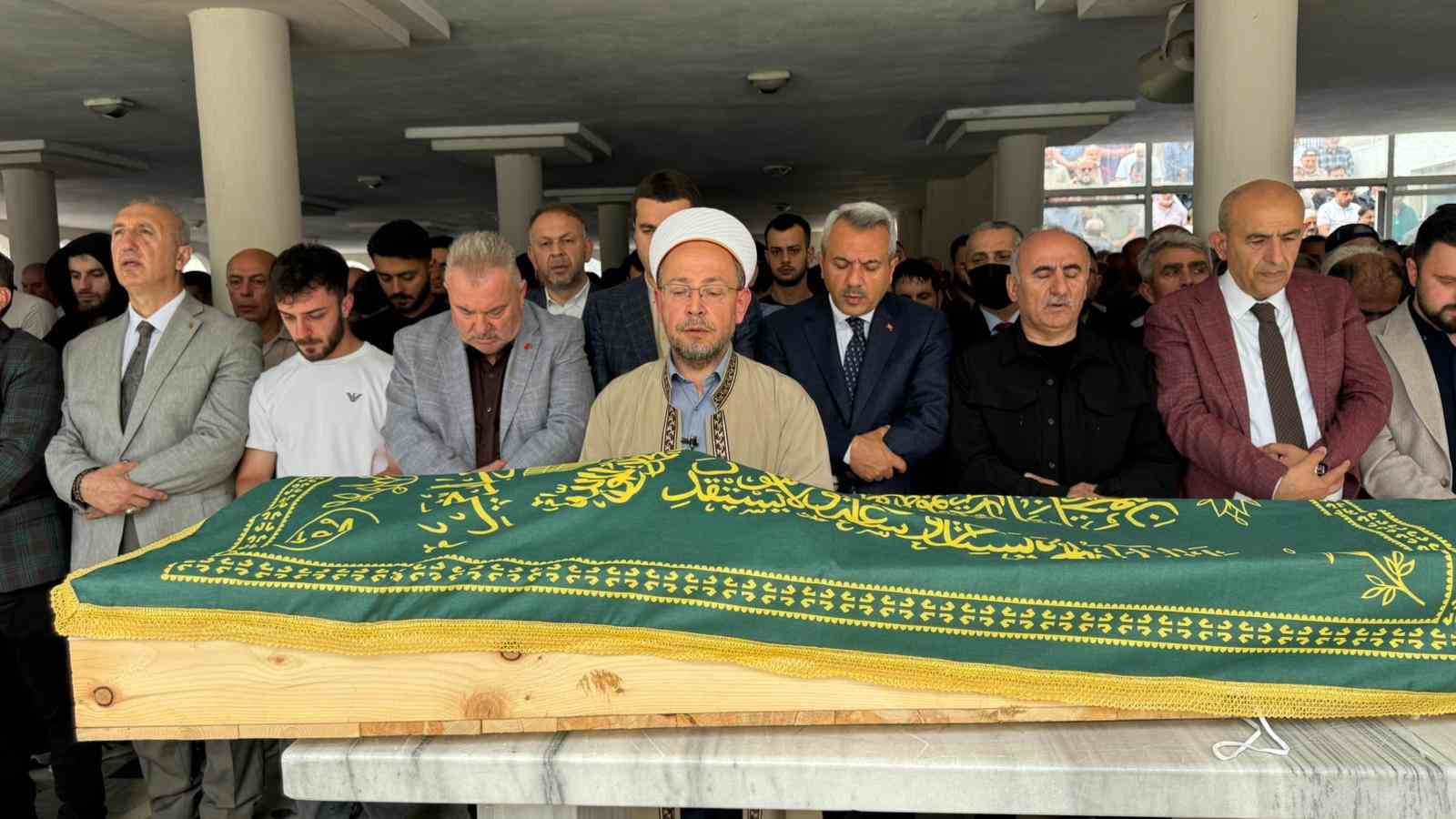 kansere yenik dusen ilce baskani son yolculuguna ugurlandi 3