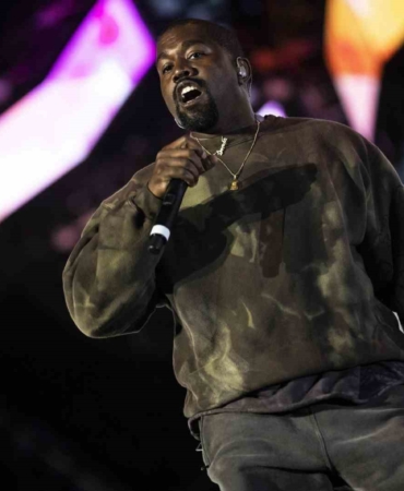 kanye-westten-dunya-rekoru-150-milyonluk-sahnede-100-bin-kisiye-konser-verecek-ug3VvpHn.jpg