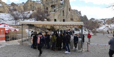 kapadokya-3-gunluk-bayram-tatilinde-57-bin-988-ziyaretciyi-agirladi-6qRypfyY.jpg