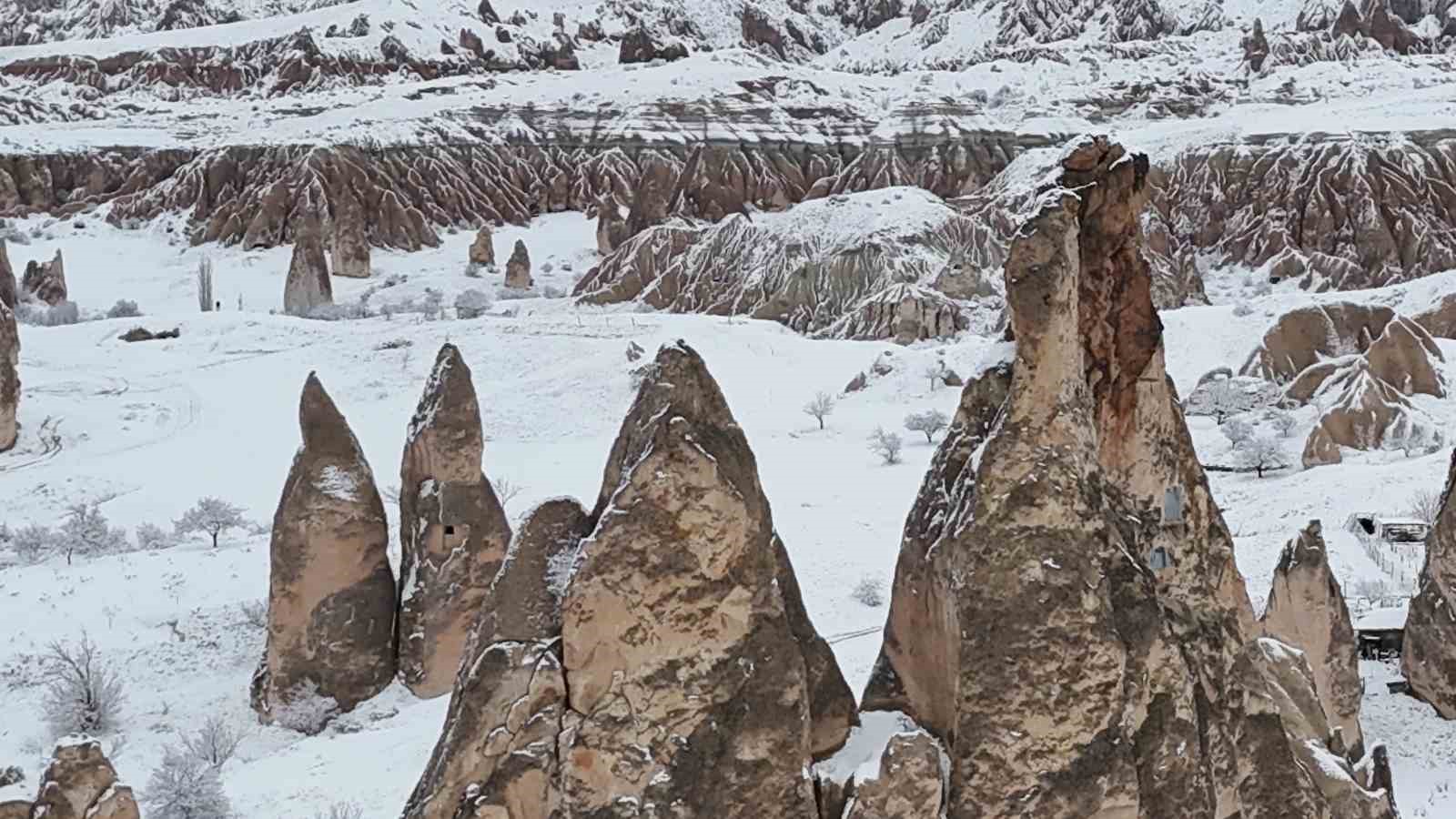 kapadokya kar altinda kartpostallik goruntuler olustu 9 uf1SdTGS