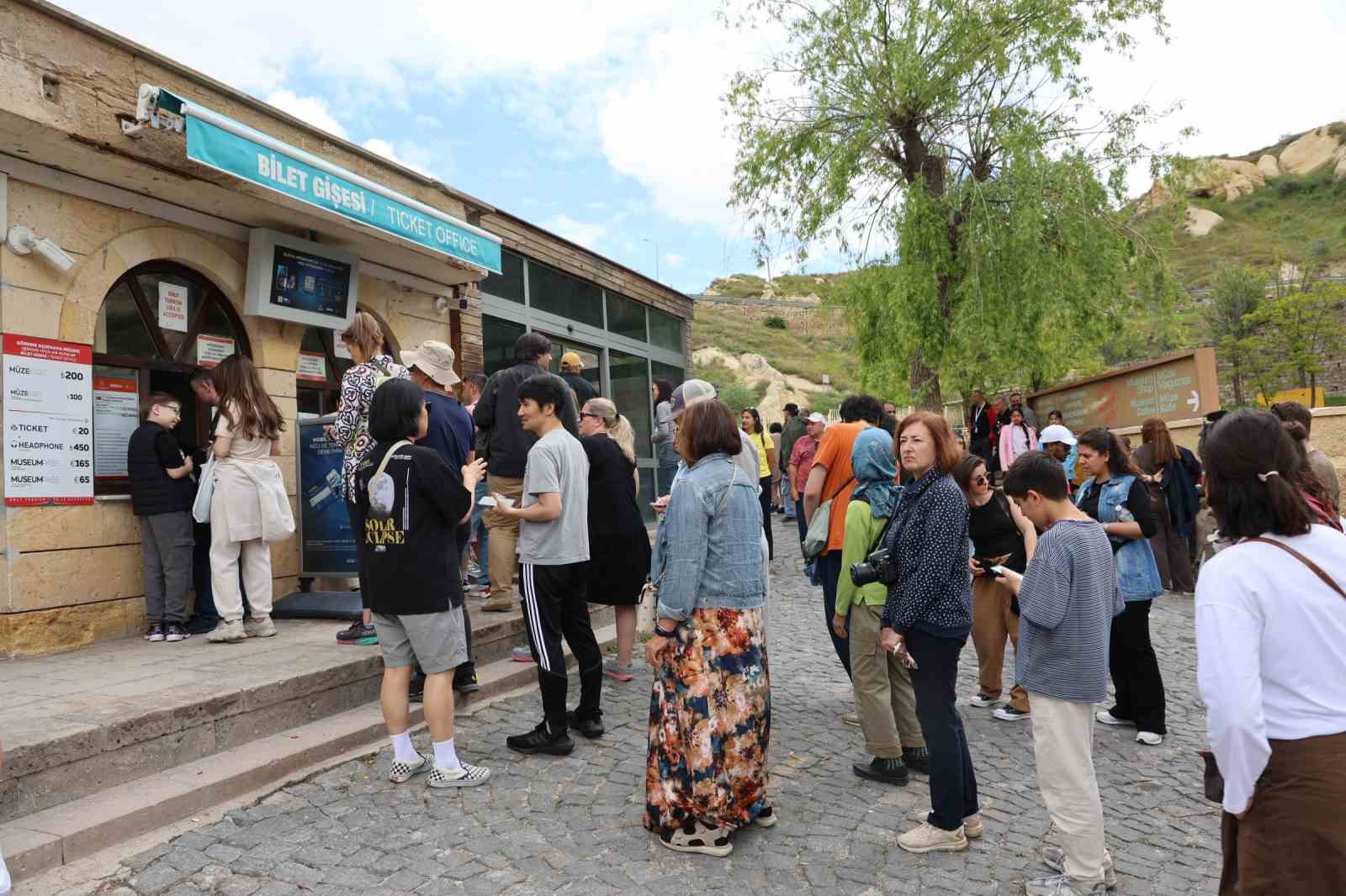 Kapadokya’da bayram yoğunluğu 10 kapadokyada bayram yogunlugu 6 wG5nmbBF