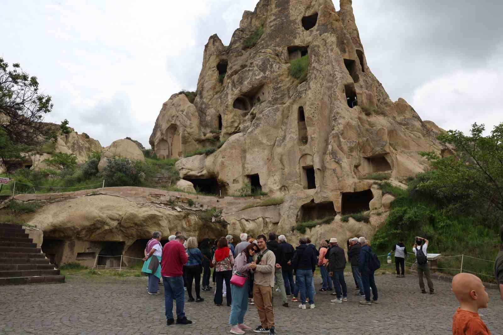 Kapadokya’da bayram yoğunluğu 11 kapadokyada bayram yogunlugu 7 3X5cwKlF